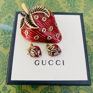 MATCHING SET❤️Gucci Enamel Strawberry 🍓 Brooch & Earrings